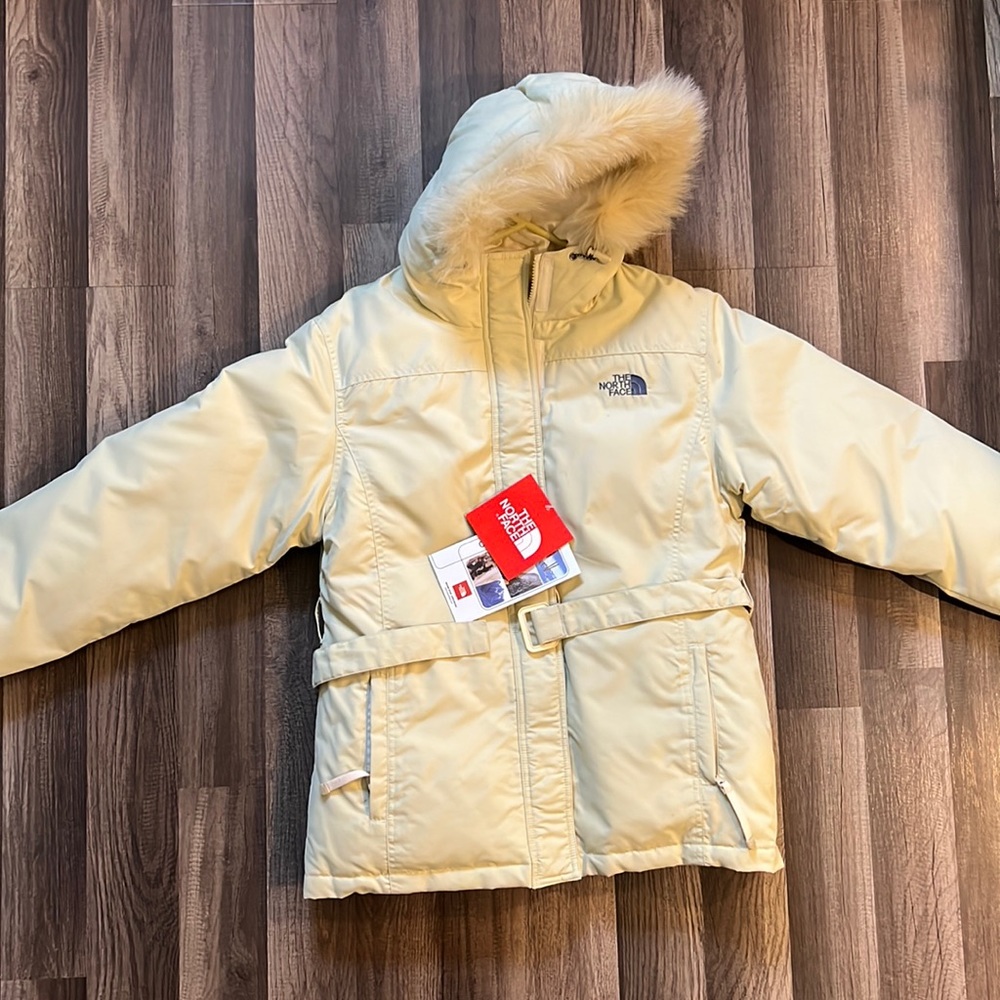 *BRAND NEW* North Face waterproof puffer jacket